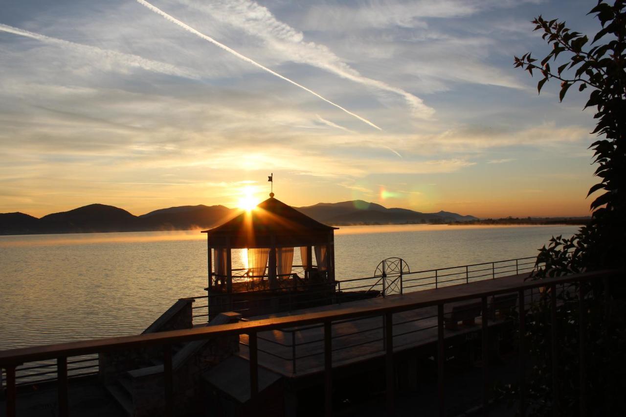 Vista Lago Torre del Lago Puccini Buitenkant foto